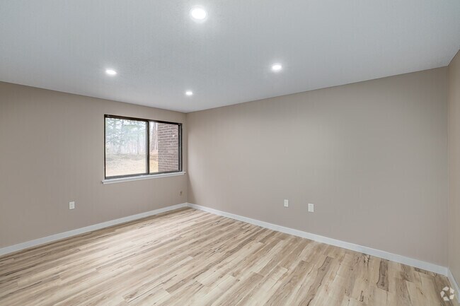 2BR, 2BA - 1,277SF - Second Bedroom