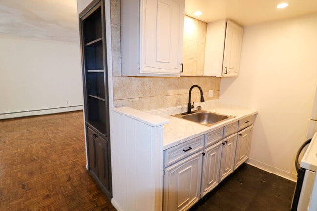 Photo - 1923 Sutton Ave