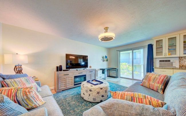 Photo - 3820 Ocean Beach Blvd Unidad 238