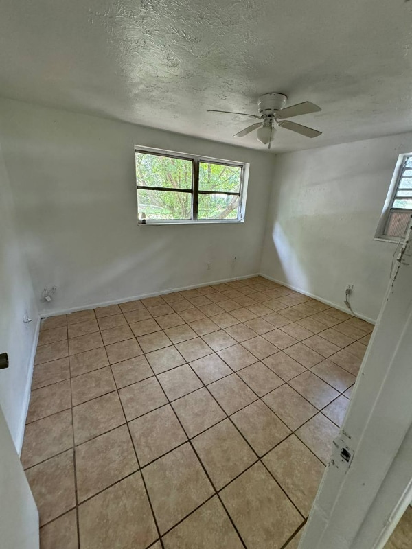 Photo - 3627 Ave S NW