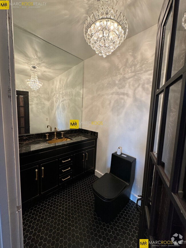 Building Photo - 465 Columbus Ave Unit 4 Rental