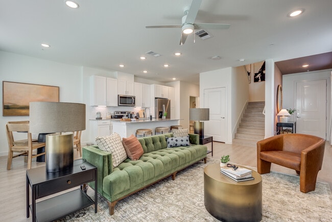 Photo - Caliza at the Loop