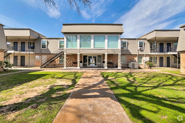 Alternar - Cambridge Village Apartments