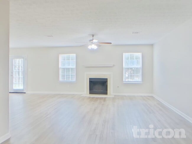 Photo - 988 Winding Down Way