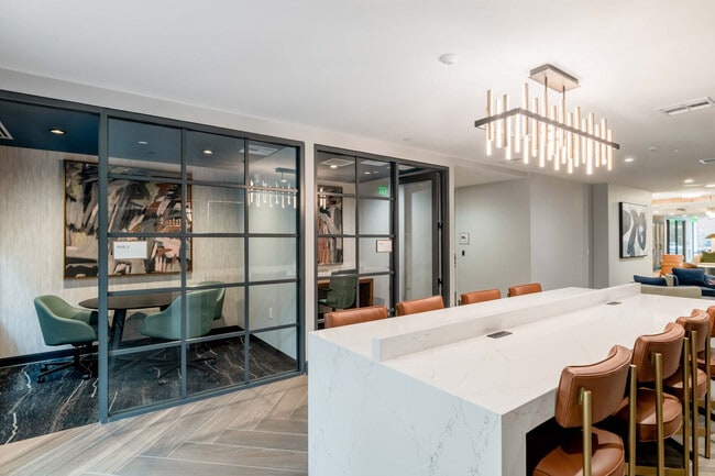 Photo - J Luna at Ballston