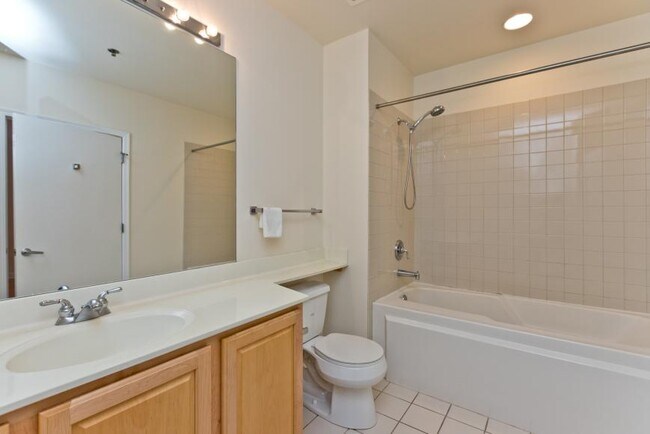 Photo - 1 bedroom in Chicago IL 60605 Unit 609