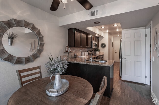 2BR, 2.5BA, -Loft - 1457 SF