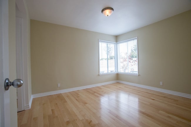 Bedroom - 5916 Ernest Ave Unit 1/2