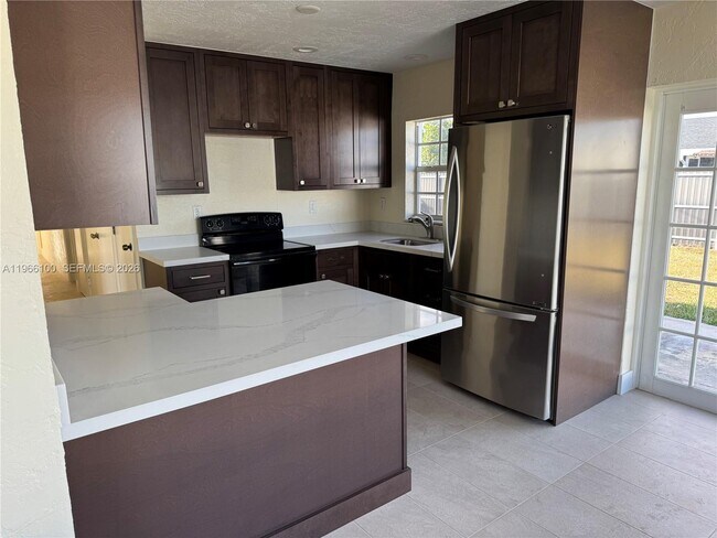 Photo - 16765 SW 301st St