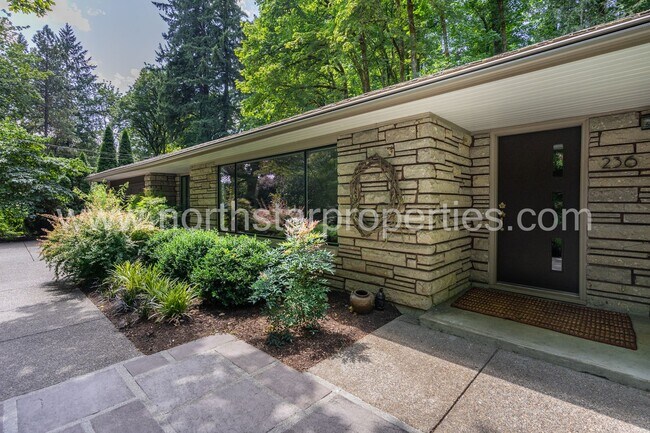 Photo - Magical Oswego Lake Country Club area Home.