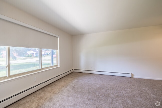 1BR, 1BA - 800SF - Living Room