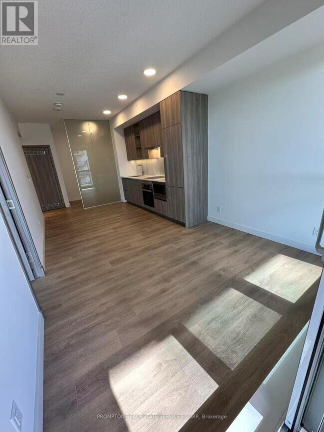 Photo - 27 McMahon Dr Unit 1701