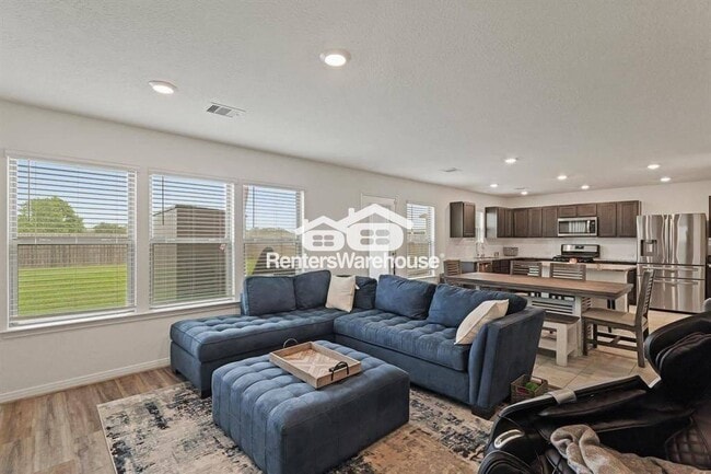 Photo - 4826 Hickory Deer Ln