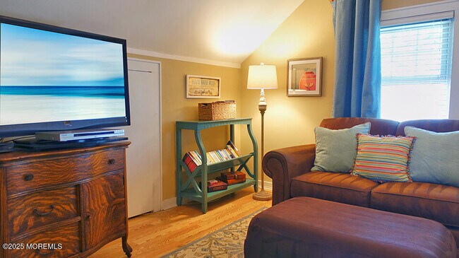 Photo - 517 1/2 15th Ave