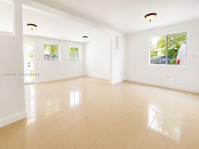 1915 NW 89th Terrace Unidad A