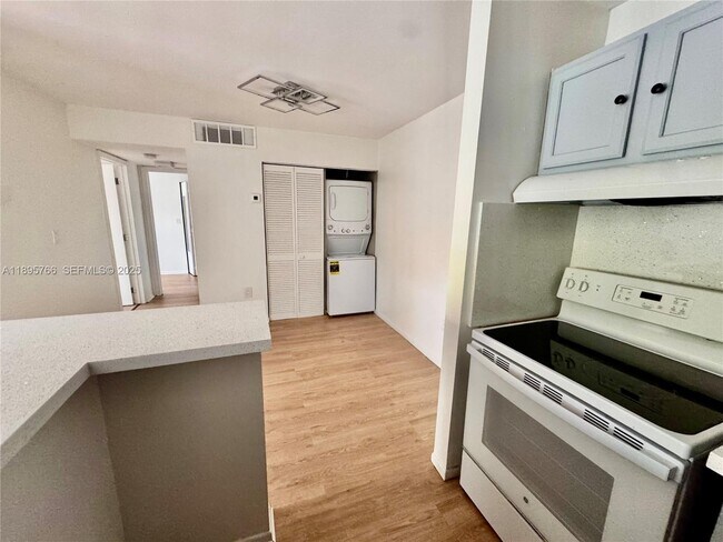 Building Photo - 15560 SW 80th St Unit K-203