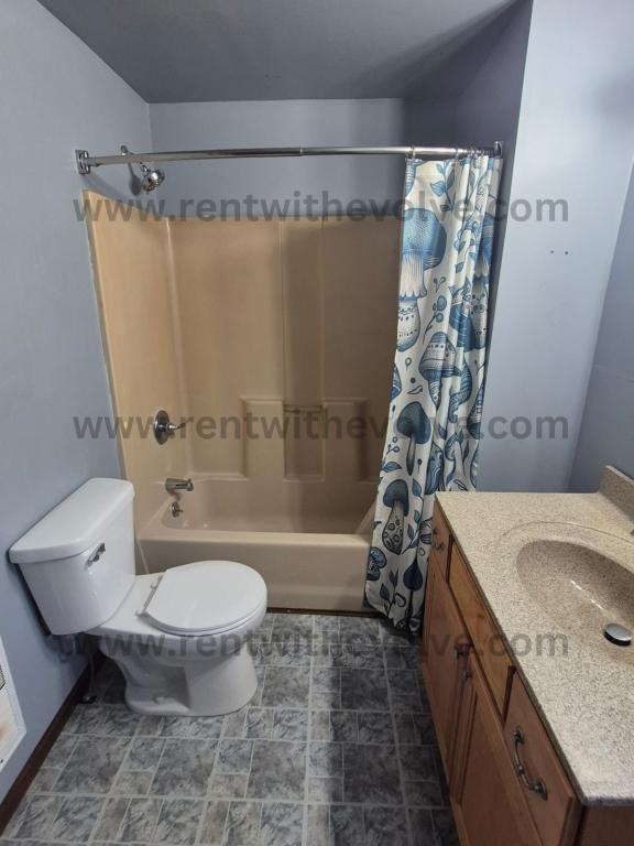 Photo - 1616 N E St