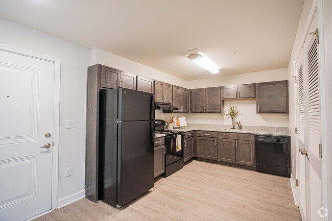 Pushkin- 3BR, 2BA