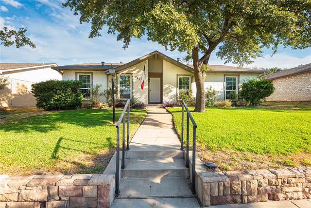 Building Photo - 2211 Yewpon Dr