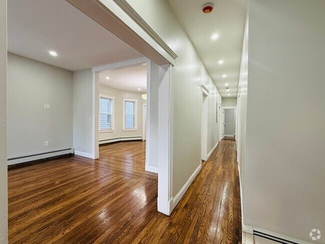 Building Photo - 46 Floyd St Unit 1 Rental