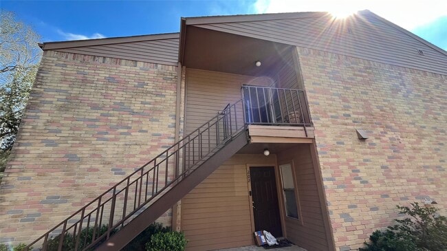 Photo - 10555 Turtlewood Ct Unit 201