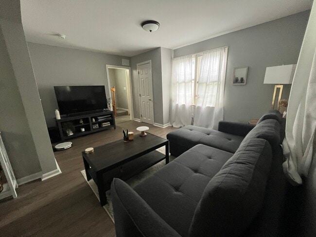 Photo - 105 Mill Ln