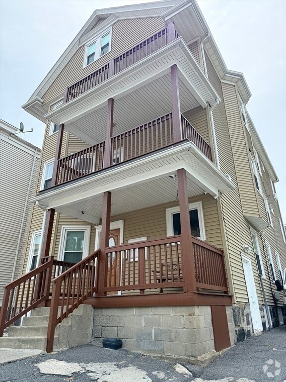 Building Photo - 33 Lithgow St Unit 2 Rental