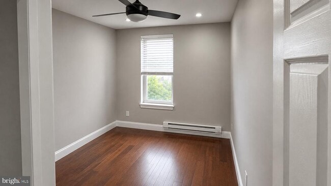 Photo - 427 W Girard Ave Unit 3