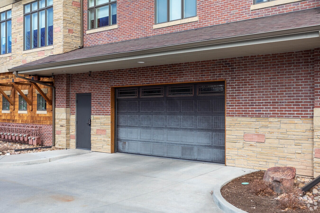 Parking Garage - Arrowhead Centre Condos
