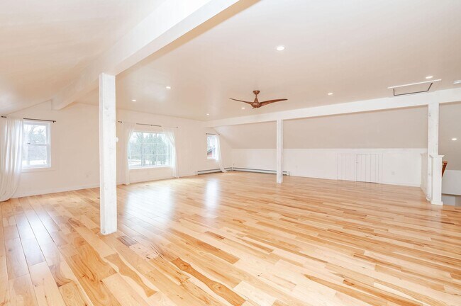 Photo - 345 Dry Hill Rd