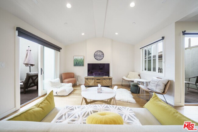 Photo - 642 Hermosa Ave House