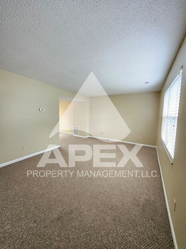 Photo - Pinewood Drive Unit 2351 Pinewood