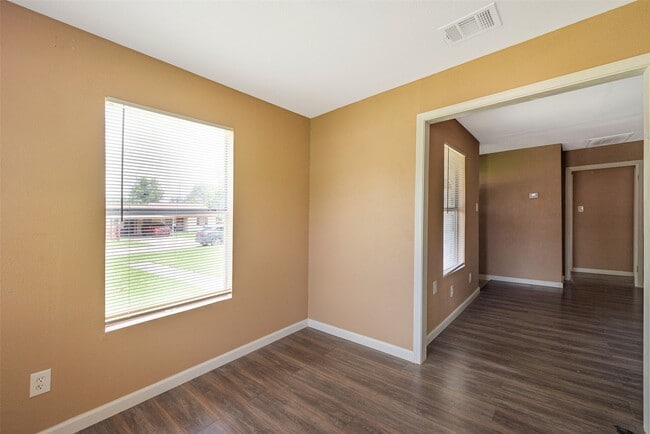 202 Norview Dr