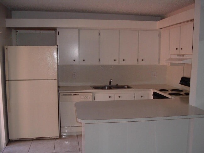 Photo - 1714 Forest Lakes Cir Unit B