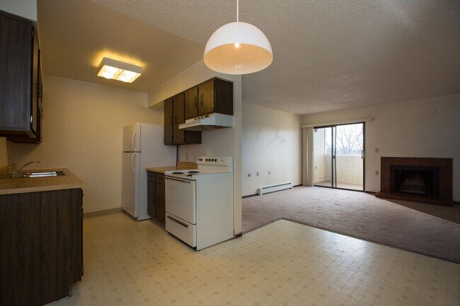 Photo - 512 E Monroe Dr Unit 512 E Monroe D438