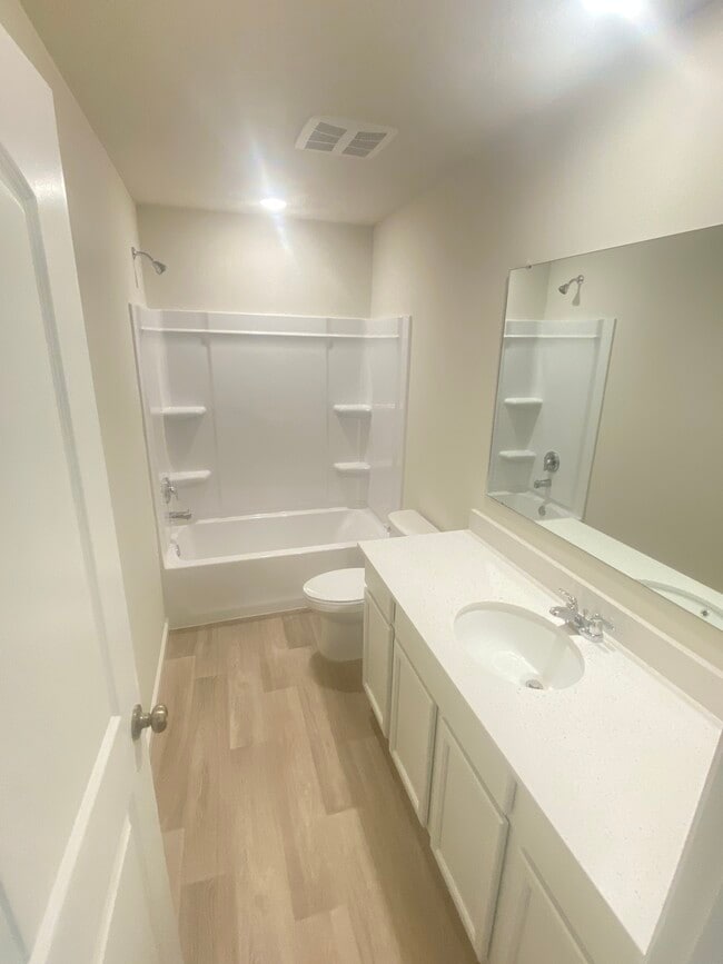 Photo - 3872 Riverstone Dr