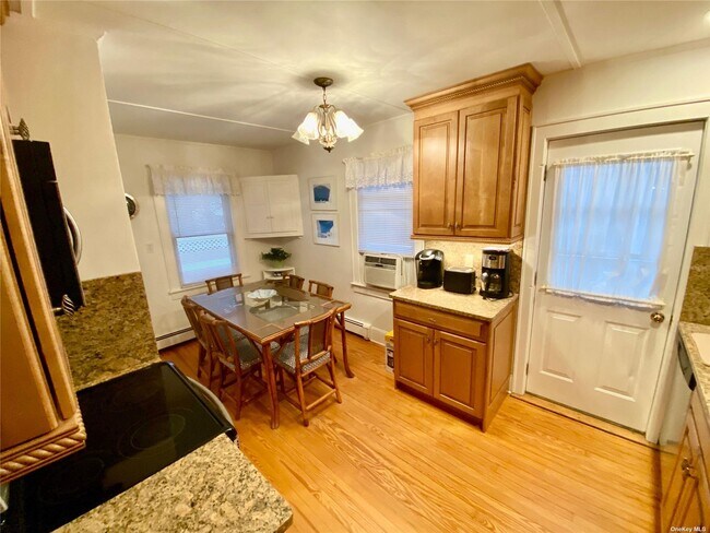 111 Inwood Ave