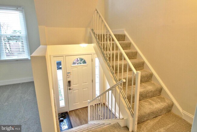 Photo - 87 Meadowlark Ave