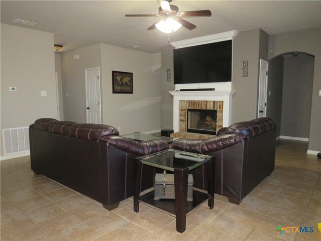 Photo - 9805 Kaitlyn Dr