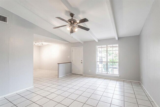 Photo - 8206 Exmoor Dr