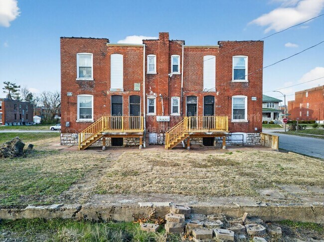 Photo - 2102 Adelaide Ave Unit 2f