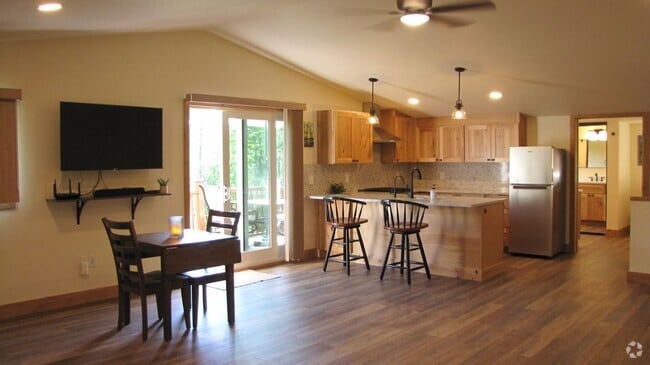 Building Photo - 5629 Elmira Rd Rental
