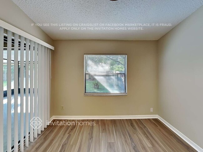 2002 Helm Ln