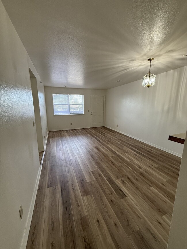 Photo - Last 2BR unit at Green Oaks Unidad Bldg 1  1C