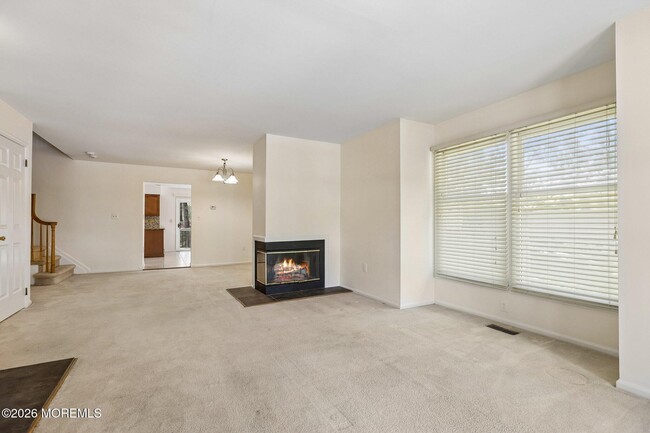 Photo - 157 Northampton Dr