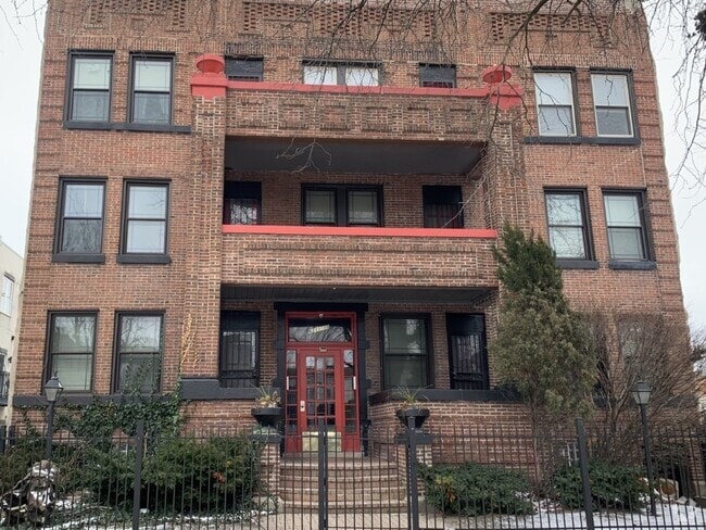 Building Photo - 6211 S Drexel Ave Rental