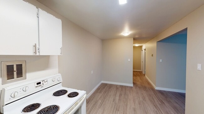 Photo - 9807-9108 108 Ave Unit 103