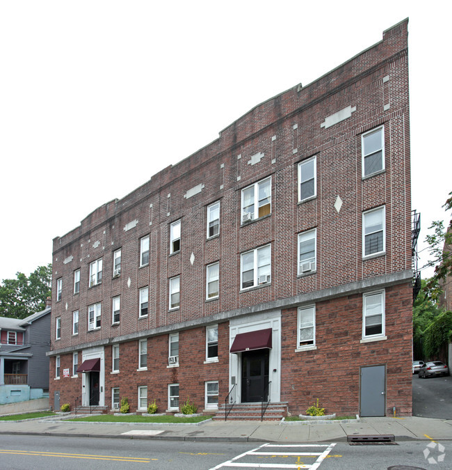 Building Photo - 678 Scotland Rental