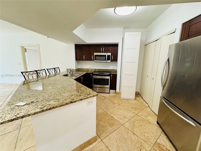 Photo - 20000 E Country Club Dr Unit 209