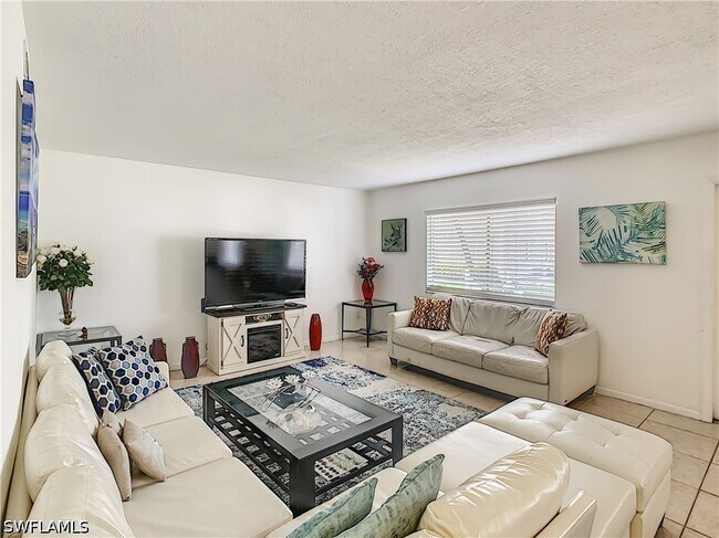 Photo - 4625 Bayshore Dr Unit D8